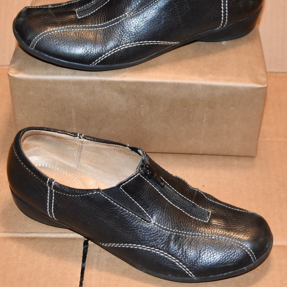 NATURALIZER LEATHER SLIP-ON